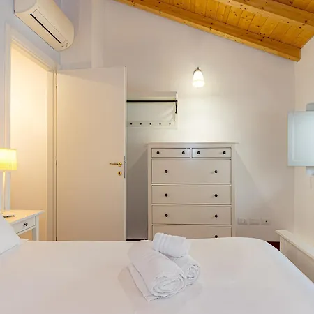 Calicantus Atena アパート *