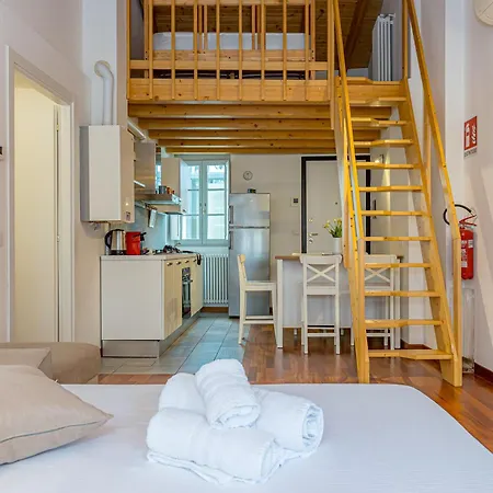 Calicantus Atena アパート コモ